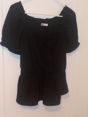women large black short sleeve vneck peplum top SO